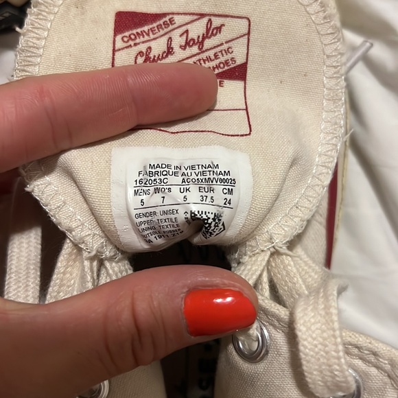 Converse Chuck 70 High Top Sneakers - Picture 8 of 8